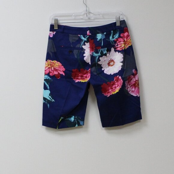 Banana Republic- NWT Floral Shorts- Size: 0 - Picture 2 of 5